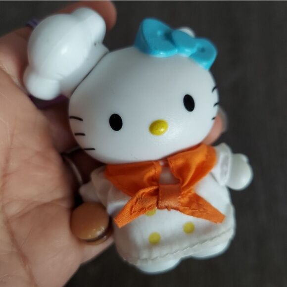 Hello Kitty by Sanrio Y2k Accessories Clip on “lil Chef” - Picture 3 of 3